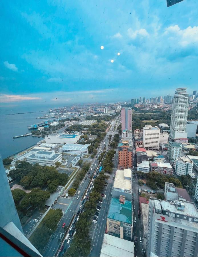 Pearl Of The Orient Tower, In Front Of Us Embassy Lägenhet Manila Exteriör bild